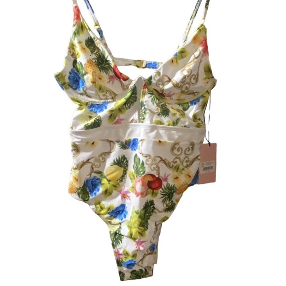 Juicy Couture Other - Juicy Couture NWT 1 pc White Floral Swimsuit w/Underwire Convertible Straps Sz S